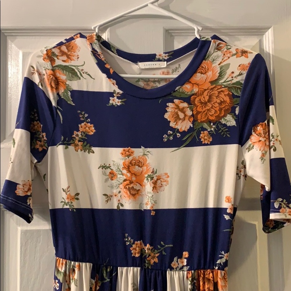 Reborn J Midi Dress Small with pockets